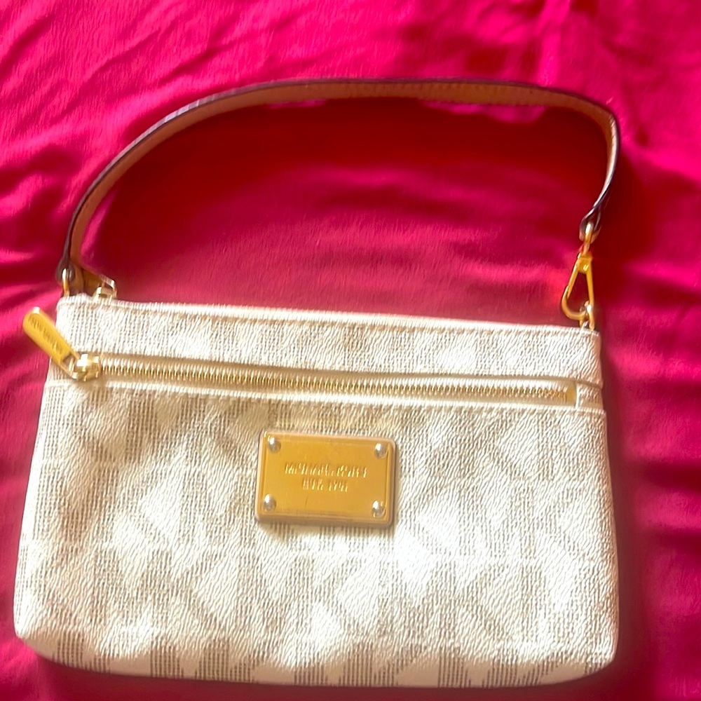 Michael Kors purse